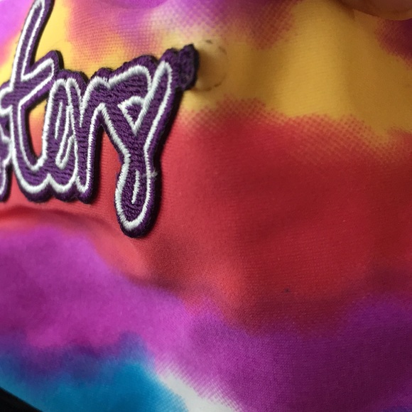 #1 NEW Women’s HOOTERS vintage TYE DYE STRING BIKINI Size Small w/Flaw - Picture 6 of 6